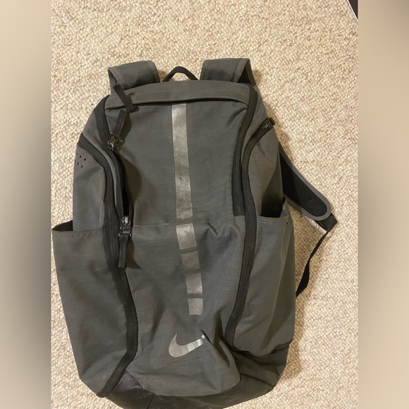 Nike Other - Basketball bag